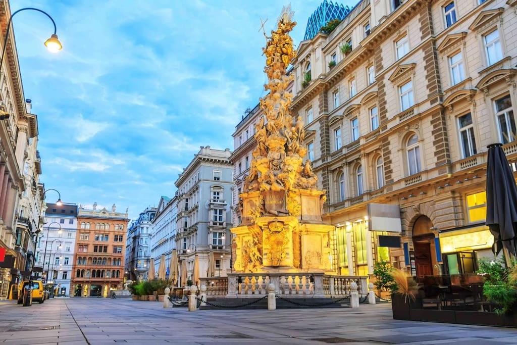 Design Apartment In The Centre Of Viena Exterior foto