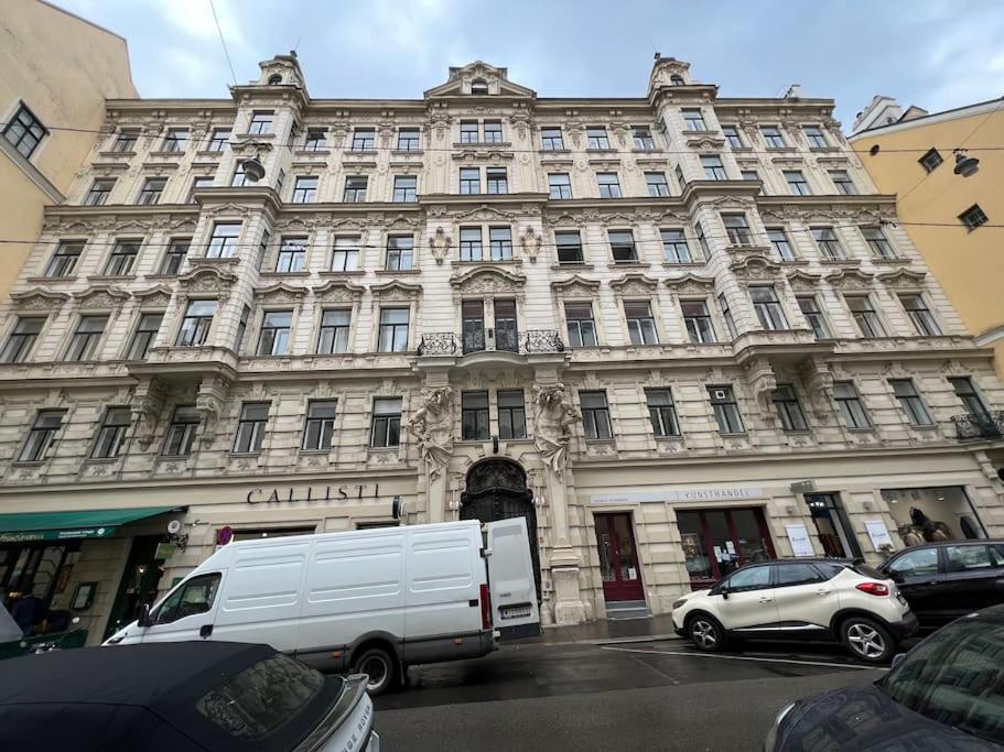 Design Apartment In The Centre Of Viena Exterior foto